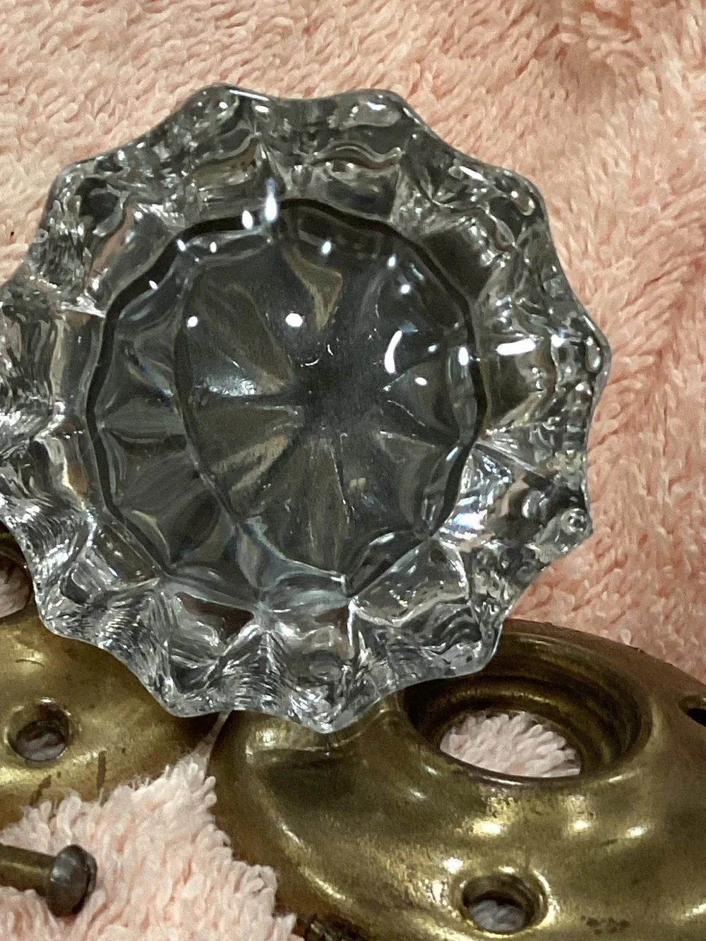 12 faceted VTG Crystal Doorknob Set Complete hardware shown
